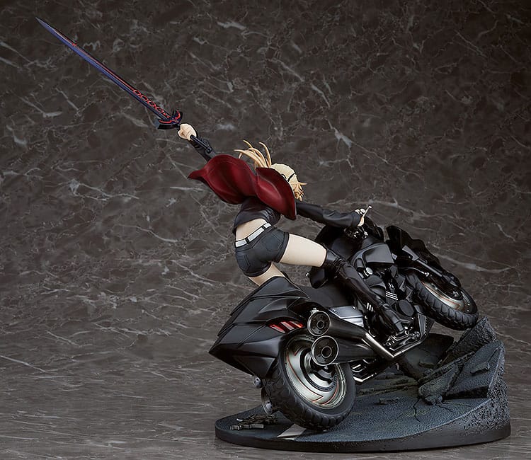 PREORDINE+ CHIUSO 03/2025 Fate/Grand Order PVC Statue 1/8 Saber/Altria Pendragon (Alter) & Cuirassier Noir 27 cm (re-run)