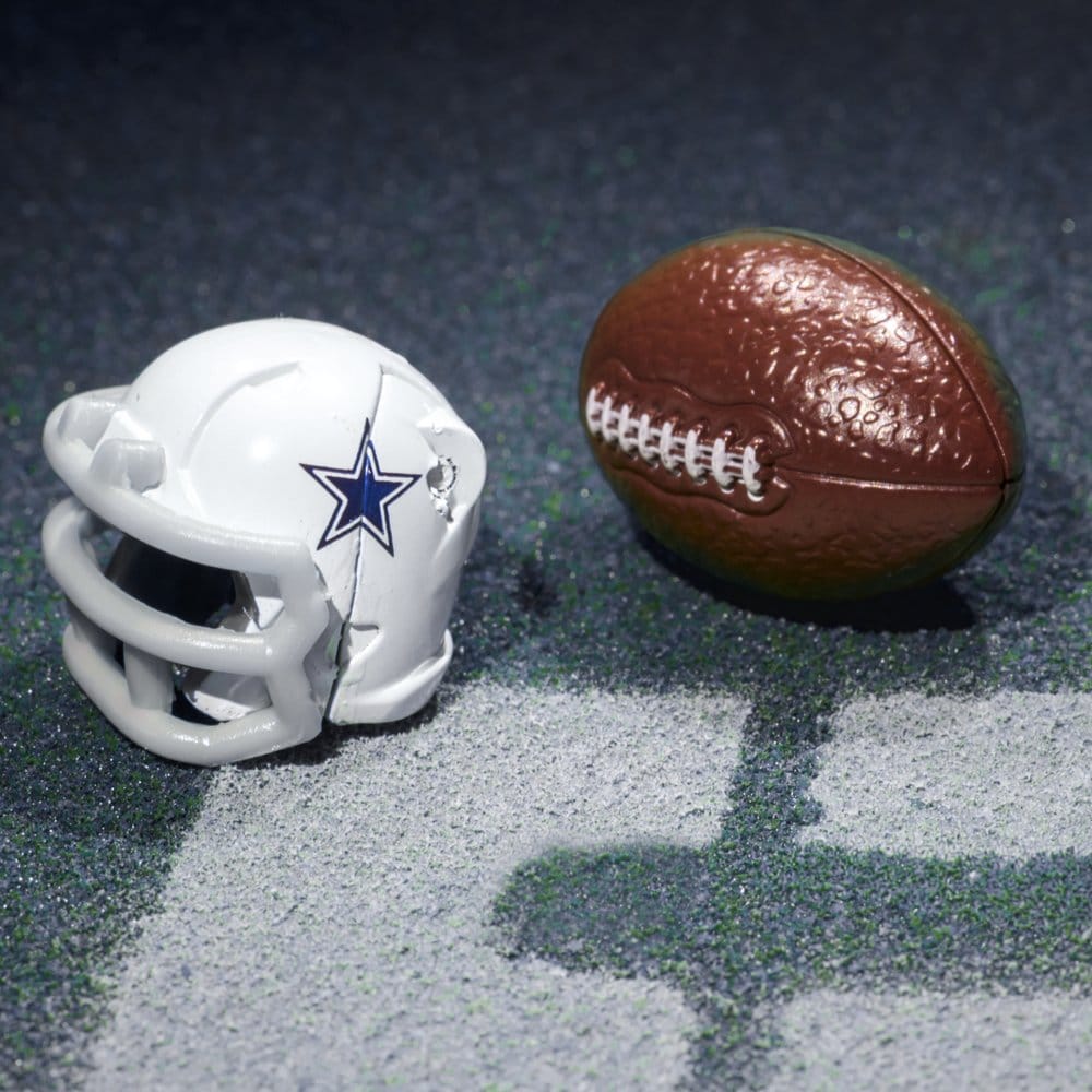 🧪 LAB | SU ORDINAZIONE Transformers x NFL Action Figure Dallas Cowboys: Starblitz 14 cm