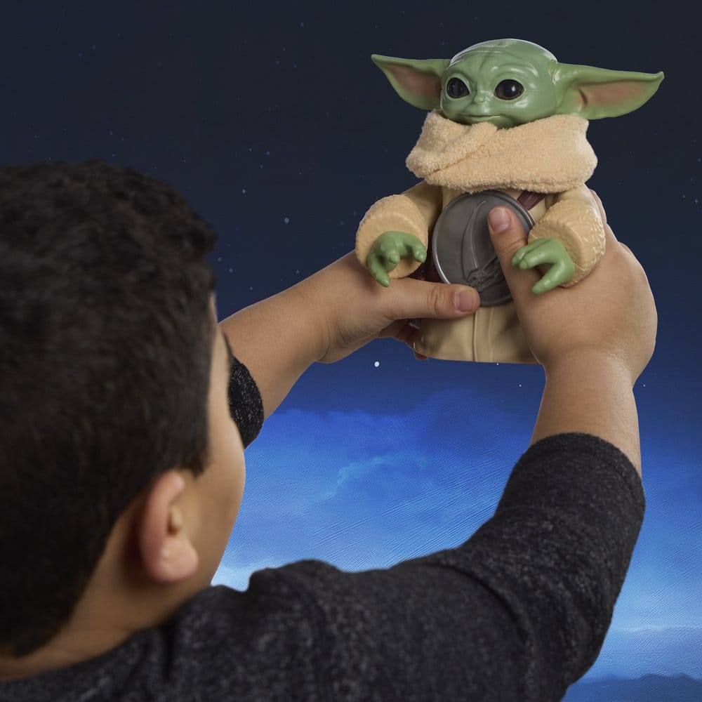 🧪 LAB | SU ORDINAZIONE Star Wars: The Mandalorian & Grogu Electronic Action Figure Huggin' Grogu & Anzellan 17 cm