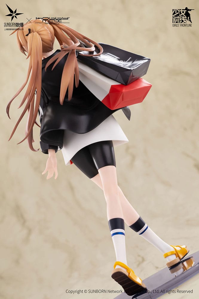 PREORDINE+ 08/2025 Girls Frontline PVC Statue 1/7 UMP9 Bee's Knees 24 cm