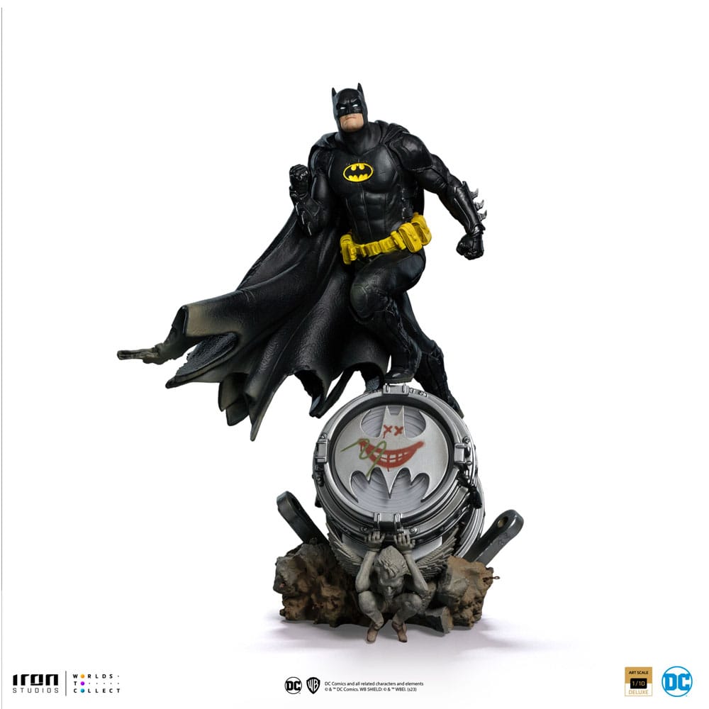 PREORDINE ESAURITO  DC Comics BDS Art Scale Statue 1/10 Batman Deluxe (Black Version Exclusive) heo EU Exclusive 30 cm  (PREORDINE NON CANCELLABILE)