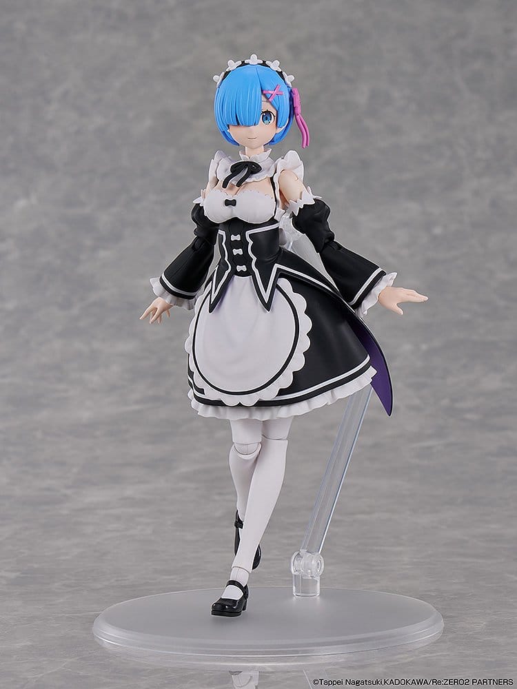 PREORDINE+ 09/2026 Re:ZERO -Starting Life in Another World- Kadokawa Plastic Model Series Plastic Model Kit Rem DX Ver. 16 cm