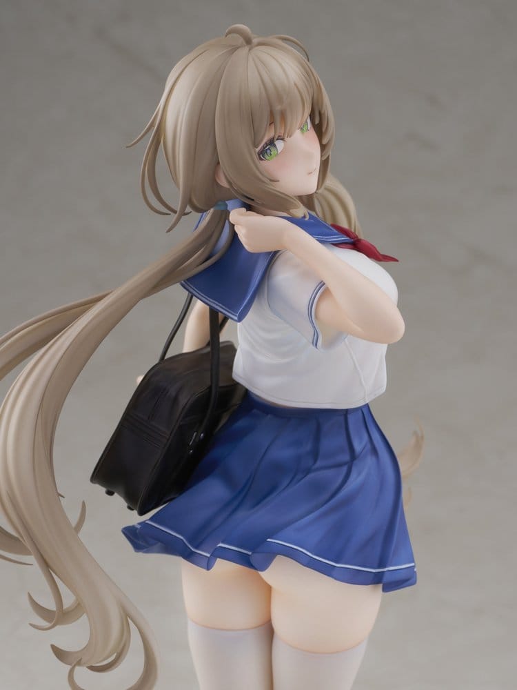 PREORDINE+ 07/2027 KoiKoi Sakura PVC Figure 1/6 Momoko Uniform Ver. 27 cm