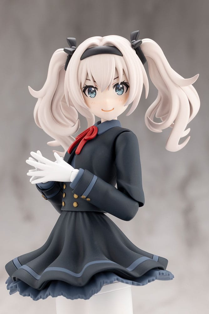 SU ORDINAZIONE Sousai Shojo Teien Plastic Model Kit 1/10 Emma Koishikawa Nocturne with Honda AB12 Motocompo 14 cm     