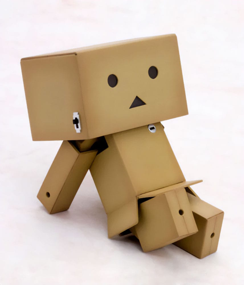 SU ORDINAZIONE Yotsubato! Plastic Model Kit Danboard 13 cm