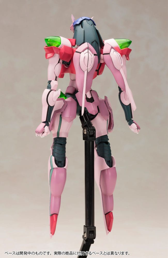 PREORDINE+ CHIUSO 02/2025 Zone of the Enders Plastic Model Kit Dolores 18 cm