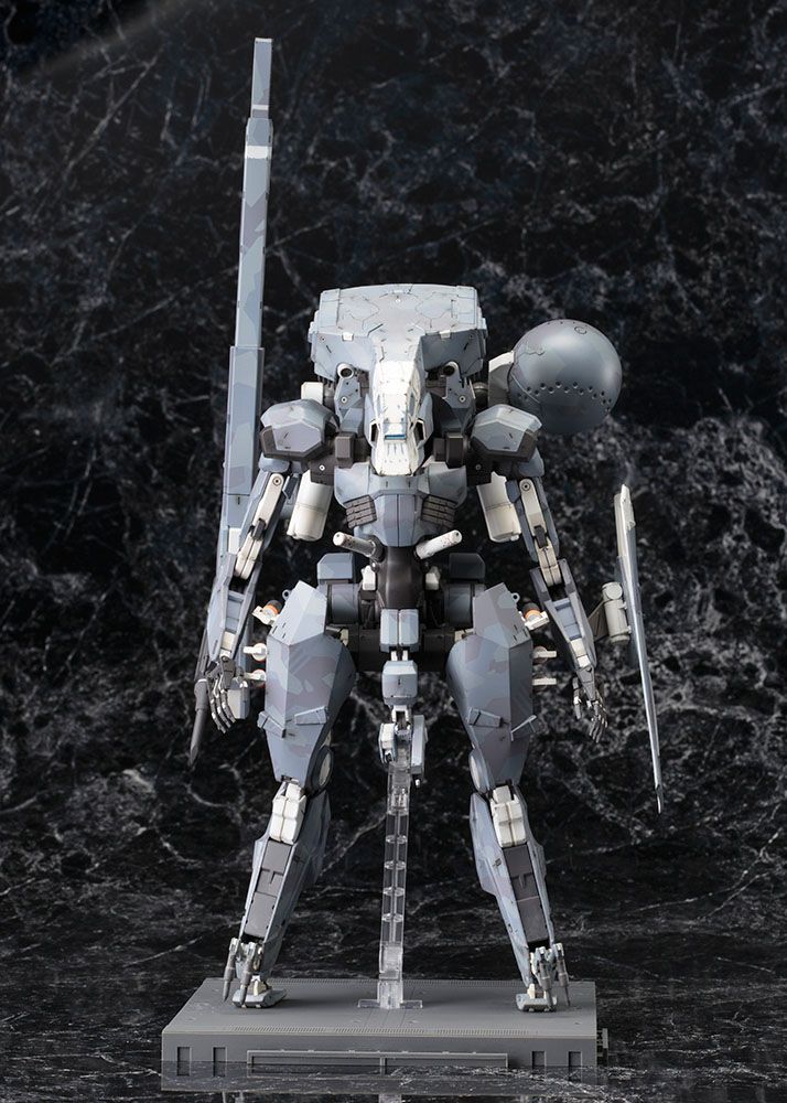 PREORDINE ESAURITO Metal Gear Solid V Plastic Model Kit 1/100 Metal Gear Sahelanthropus 36 cm