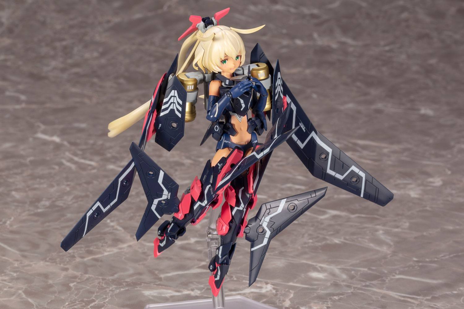 PREORDINE ESAURITO Megami Device Plastic Model Kit 1/1 SOL Strike Raptor 18 cm