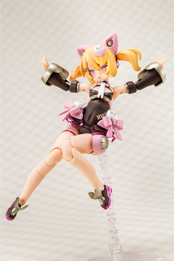 PREORDINE+ 12/2025 Megami Device Plastic Model Kit 1/1 Puni Mofu Kuro Mao 14 cm