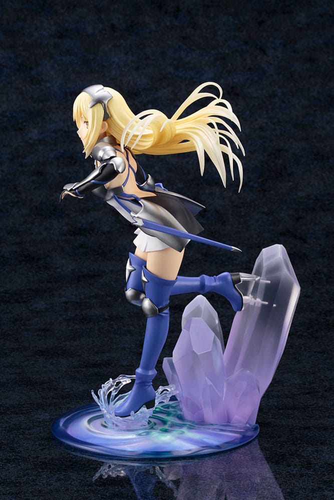 PREORDINE+ 11/2025 Sword Oratoria: Is it Wrong to Try to Pick Up Girls in a Dungeon? On the Side PVC Statue 1/7 Ais Wallenstein 24 cm