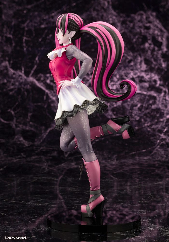 PREORDER+ 04/2026 Monster High Bishoujo PVC Statue 1/7 Draculaura 26 cm