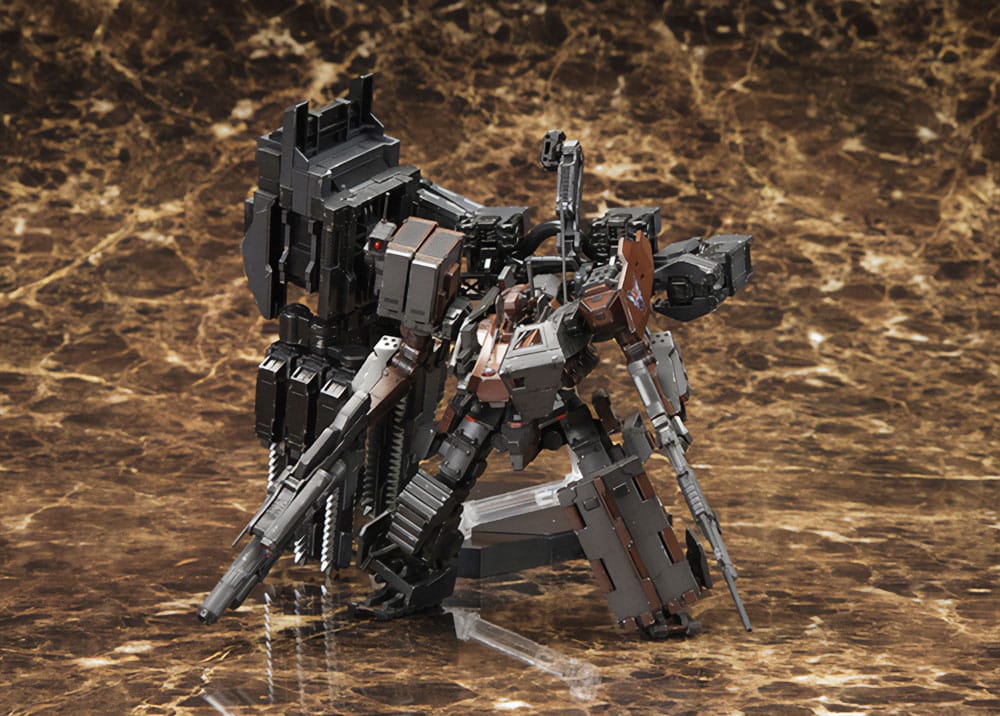 PREORDINE CHIUSO 07/2025 Armored Core Plastic Model Kit 1/72 UCR-10/A 19 cm (PREORDINE NON CANCELLABILE)