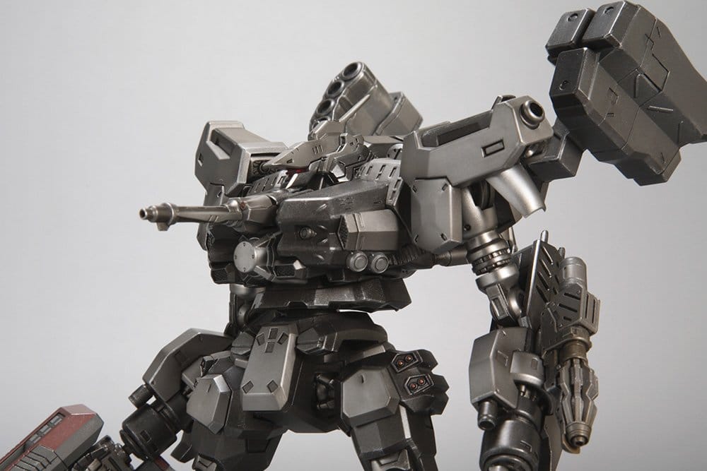 PREORDINE+ 12/2026 Armored Core Plastic Model 1/72 Crest CR-C90U3 16 cm