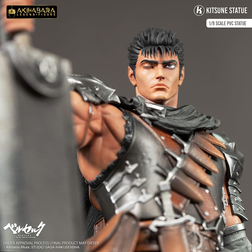 PREORDINE 02/2026 Berserk Akihabara Legend Figure PVC Statue 1/8 Guts 30 cm (PREORDINE NON CANCELLABILE)