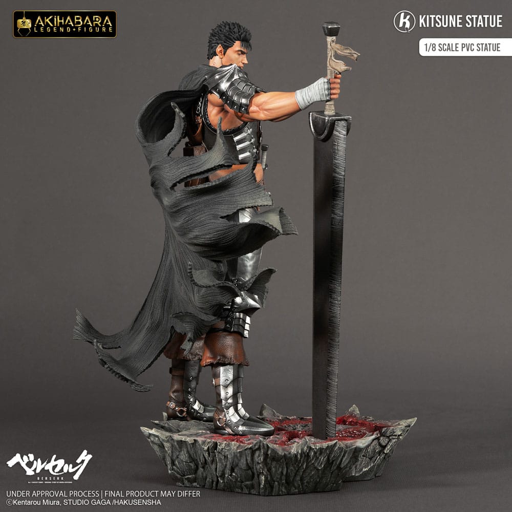 PREORDINE 02/2026 Berserk Akihabara Legend Figure PVC Statue 1/8 Guts 30 cm (PREORDINE NON CANCELLABILE)