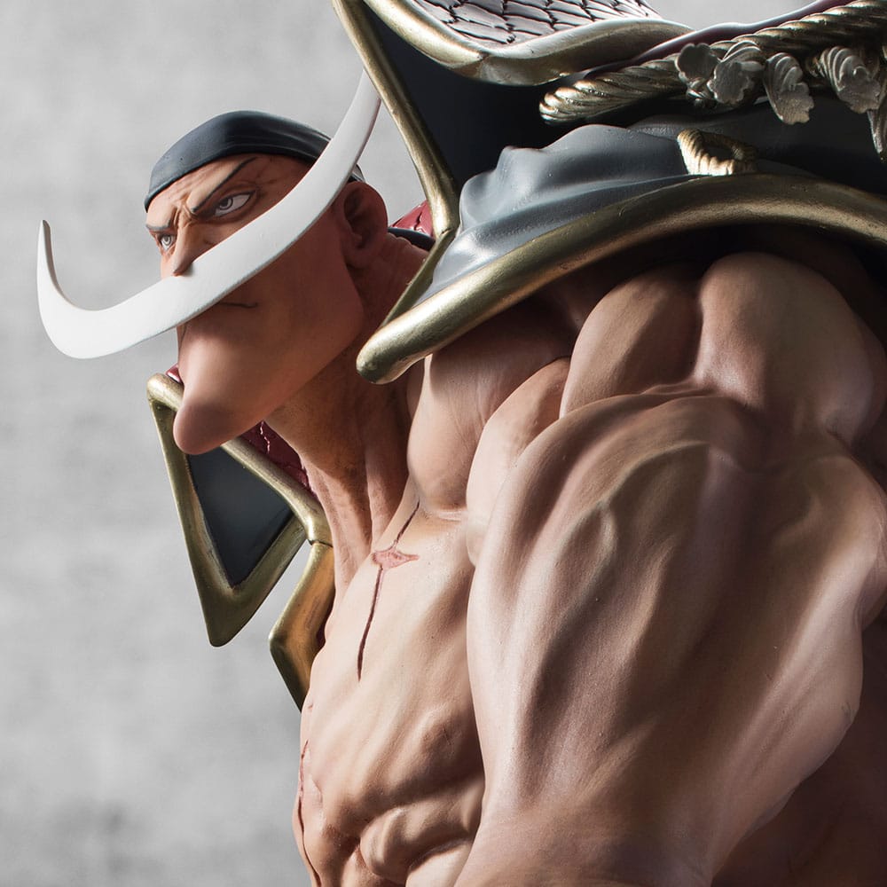SU ORDINAZIONE One Piece P.O.P NEO-Maximum PVC Statue White Beard Edward Newgate Super Limited Reprint Ver. 30 cm