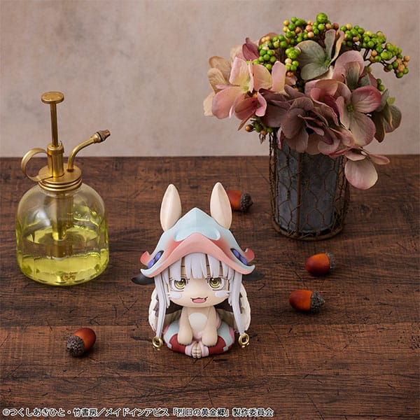 PREORDINE+ CHIUSO 01/2027 Made in Abyss: The Golden City of the Scorching Sun Look Up PVC Figure Nanachi 11 cm (Repeat)