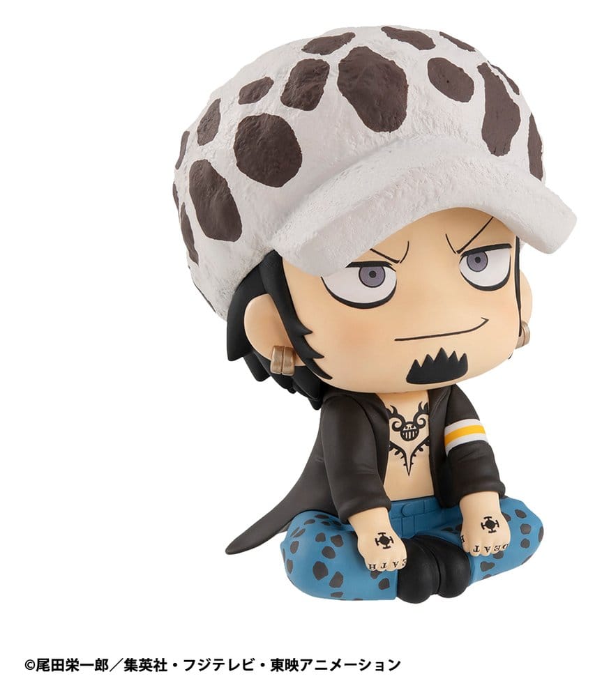 PREORDINE+ CHIUSO 10/2026 One Piece Look Up PVC Statue Trafalgar Law 11 cm