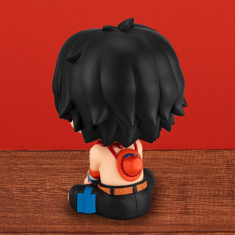 PREORDINE+ 03/2027 One Piece Look Up PVC Figure Portgas D. Ace 11 cm (Repeat)