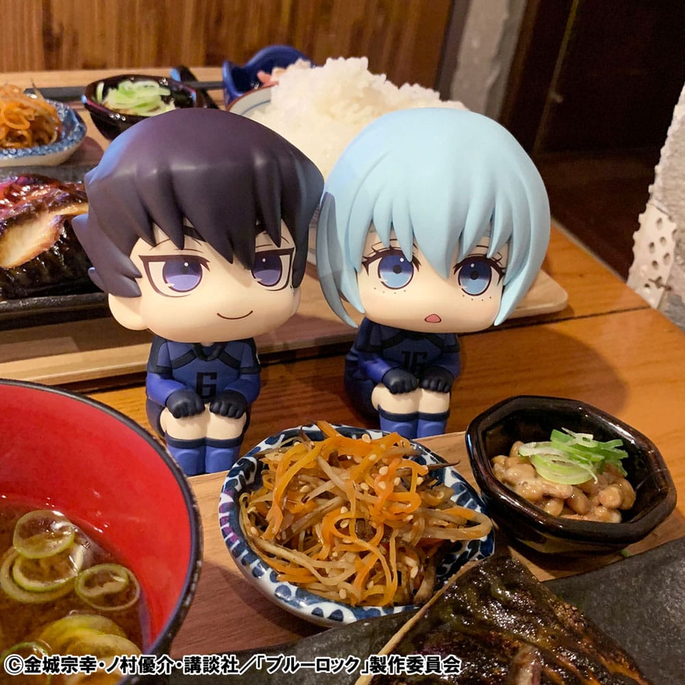 PREORDINE CHIUSO 12/2025 Blue Lock Look Up PVC Statue Tabito Karasu & Yo Hiori Set (with gift) 11 cm (PREORDINE NON CANCELLABILE)