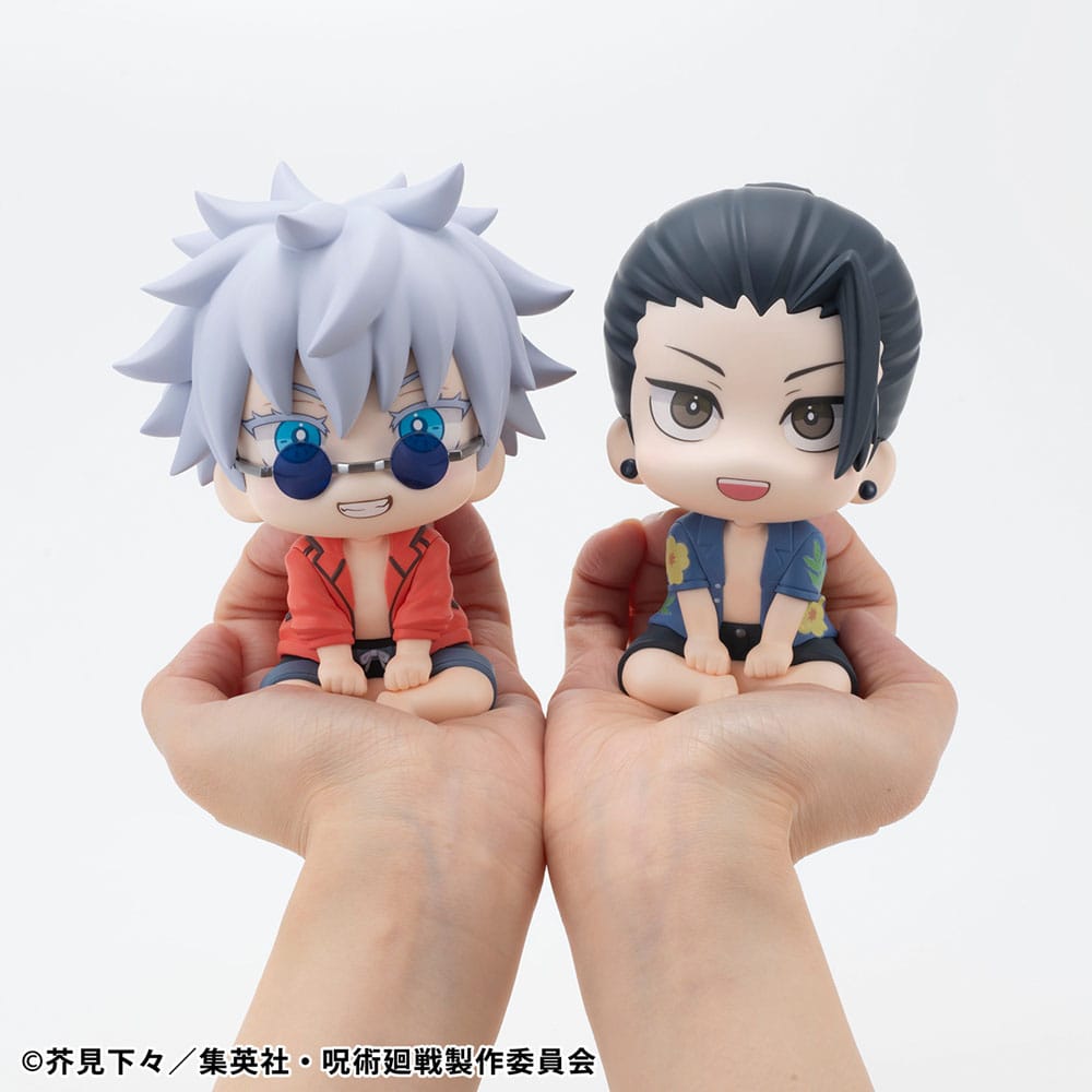 PREORDINE 02/2026 Jujutsu Kaisen Look Up PVC Statue Satoru Gojo & Suguru Geto Okinawa Ver. Set (with gift) 11 cm (PREORDINE NON CANCELLABILE)