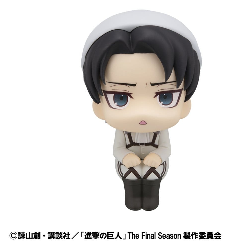 PREORDINE+ 11/2026 Attack on Titan Look Up PVC Statue Levi Cleaning up Ver. 11 cm