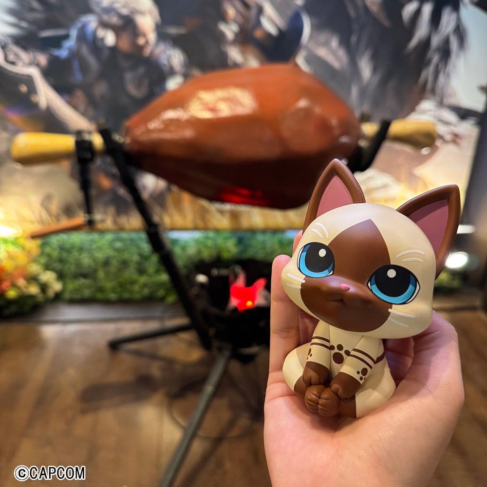 PREORDINE+ 01/2027 (NON CANCELLABILE) Monster Hunter Look Up PVC Figure Airou 11 cm (with gift)