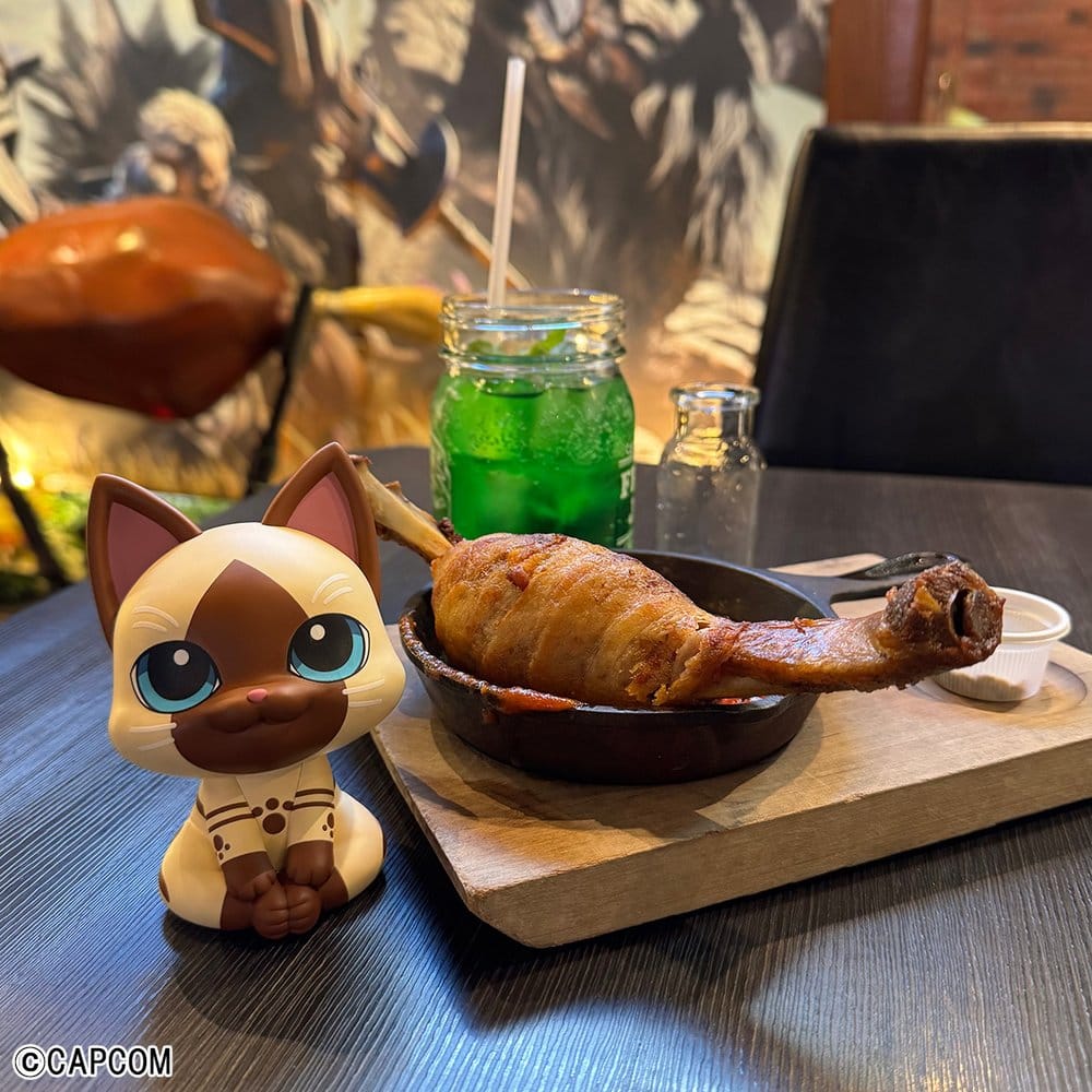 PREORDINE+ 01/2027 (NON CANCELLABILE) Monster Hunter Look Up PVC Figure Airou 11 cm (with gift)