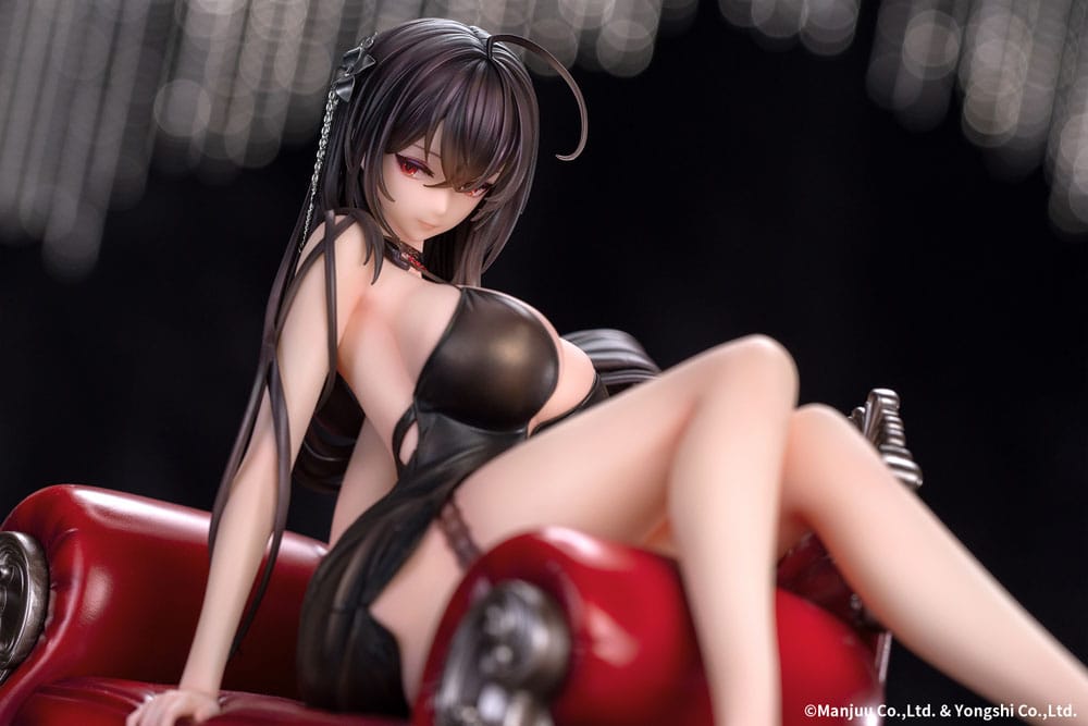 PREORDINE CHIUSO 03/2025 Azur Lane PVC Statue 1/7 Taihou: Rose Ceremony Ver. 18 cm  (PREORDINE NON CANCELLABILE)
