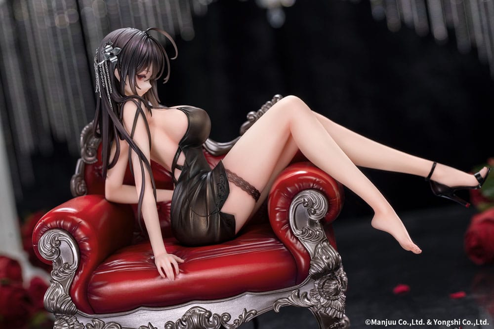 PREORDINE CHIUSO 03/2025 Azur Lane PVC Statue 1/7 Taihou: Rose Ceremony Ver. 18 cm  (PREORDINE NON CANCELLABILE)