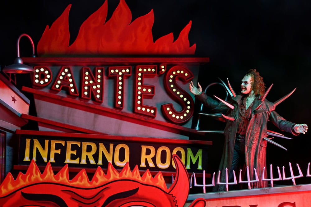 🧪 LAB | SU ORDINAZIONE Beetlejuice (1988) Diorama Trenchcoat with Spikes Inferno Room Deluxe Set 