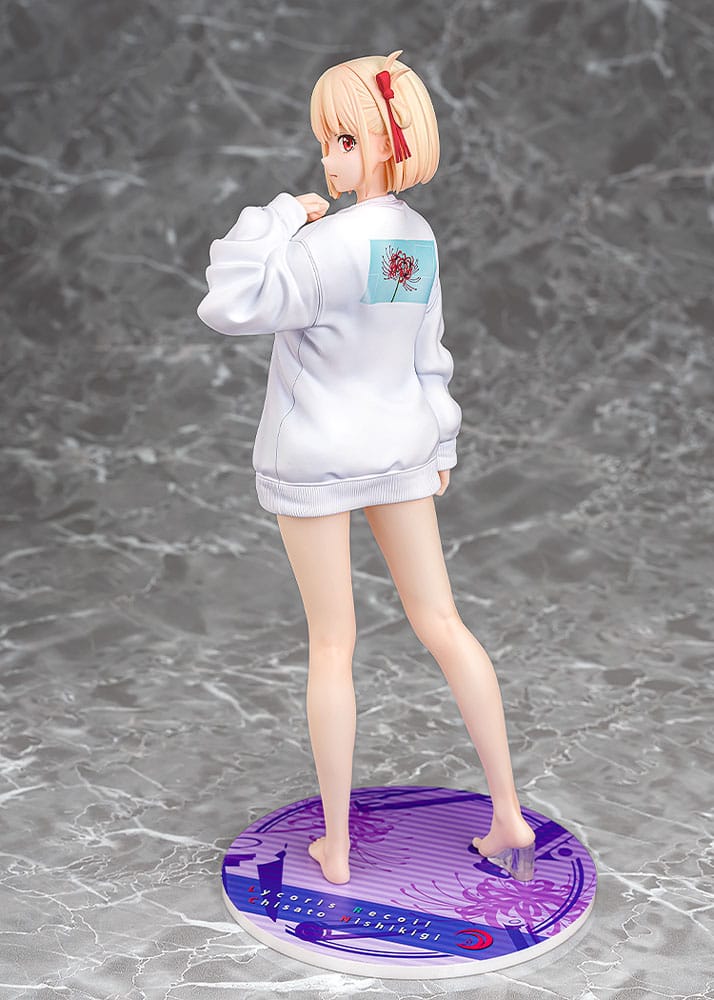 PREORDINE+ 05/2026 Lycoris Recoil PVC Statue 1/7 Chisato Nishikigi: Oversized Sweatshirt Ver. 25 cm