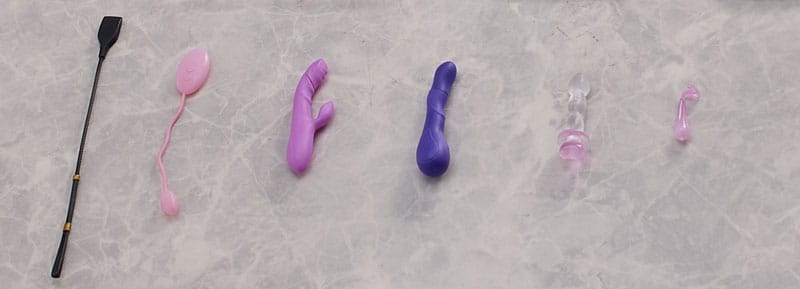 VORBESTELLUNG+ GESCHLOSSEN 03/2026 Original Character PVC Statue 1/6 Succubus Homestay Shiori Sakuma Weihnachtskostüm Special Ver. Bonus Limited Edition 27 cm (18+) (VORBESTELLUNG NICHT STORNIERBAR)