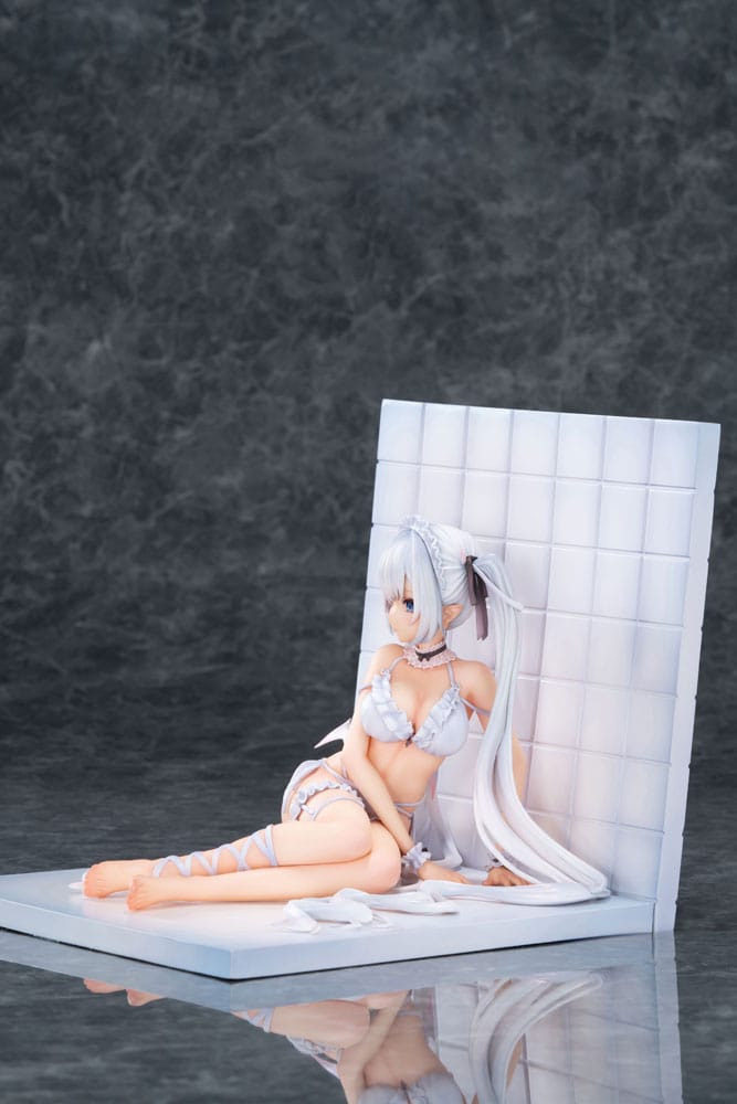PREORDINE+ 04/2027 (NON CANCELLABILE) Original Character Statue 1/6 Shiraga Luna-chan by Kome Shirokasu 15 cm (18+)