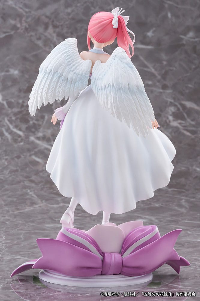 PREORDINE+ CHIUSO 02/2025 The Quintessential Quintuplets Nakano Nino Angel Ver. 26 cm Statue 1/7