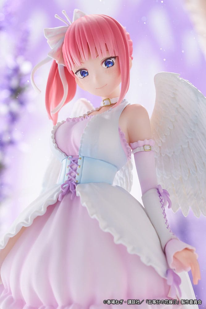 PREORDINE+ CHIUSO 02/2025 The Quintessential Quintuplets Nakano Nino Angel Ver. 26 cm Statue 1/7