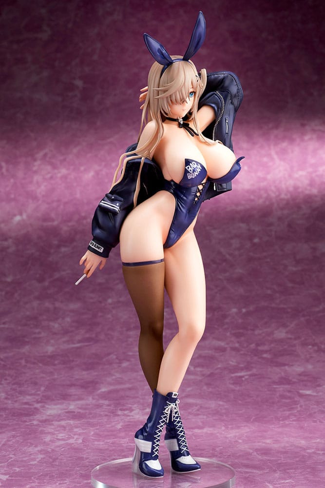 PREORDINE 05/2026 Original Character PVC Statue 1/7 Bad Bunny Illustration by Mataro 27 cm (18+) (PREORDINE NON CANCELLABILE)