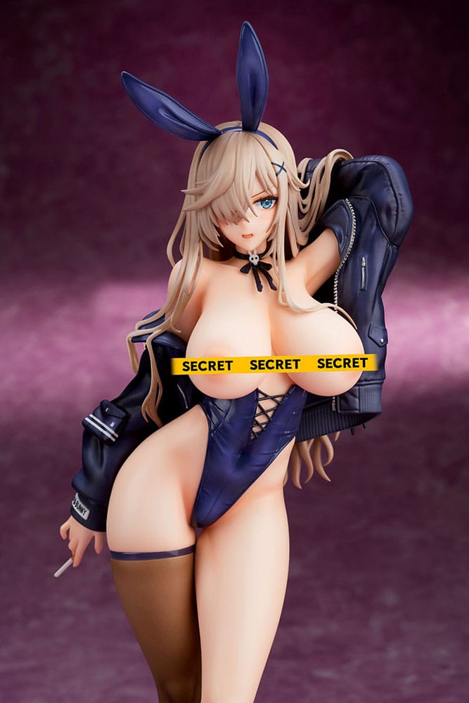 PREORDINE 05/2026 Original Character PVC Statue 1/7 Bad Bunny Illustration by Mataro 27 cm (18+) (PREORDINE NON CANCELLABILE)