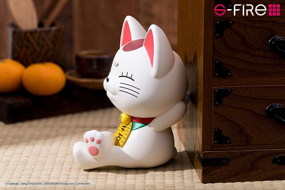 PREORDINE 01/2026 Dandadan Coin Bank Turbo Granny (Beckoning cat) 17 cm (PREORDINE NON CANCELLABILE)