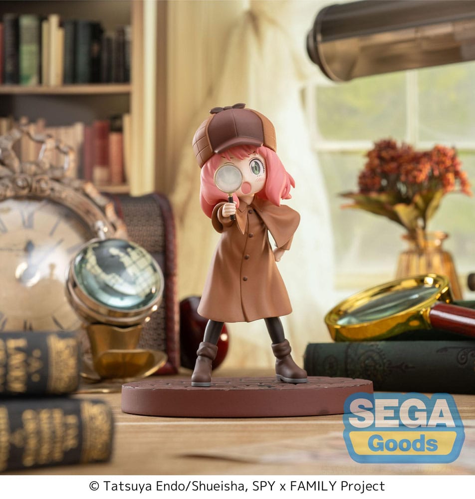 PREORDINE ESAURITO Spy x Family Luminasta PVC Statue Anya Forger Playing Detective Ver. 2 12 cm (H)