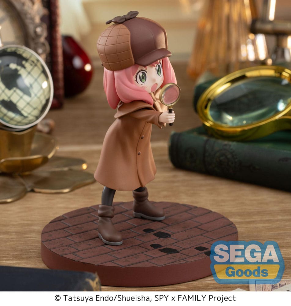 PREORDINE ESAURITO Spy x Family Luminasta PVC Statue Anya Forger Playing Detective Ver. 2 12 cm (H)