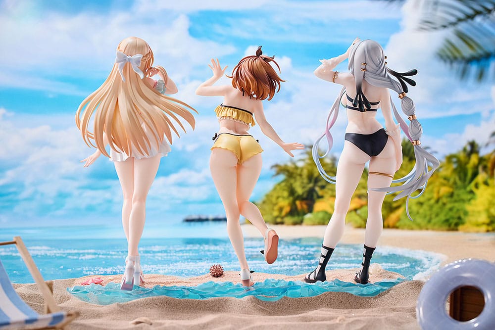 PREORDINE 12/2026 Atelier Ryza: Ever Darkness & the Secret Hideout PVC Statues 3-Pack 1/7 Ryza, Klaudia, Lila: Swimsuit Ver. (PREORDINE NON CANCELLABILE)