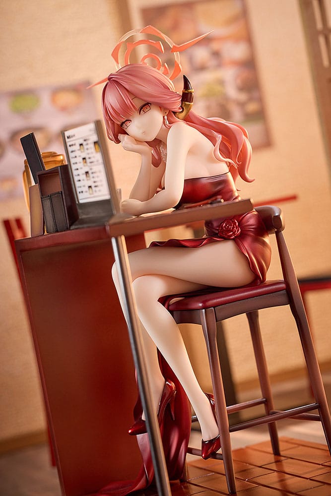 PREORDINE+ 12/2026 Blue Archive PVC Statue 1/7 Aru (Dress): Memorial Lobby Ver. 23 cm