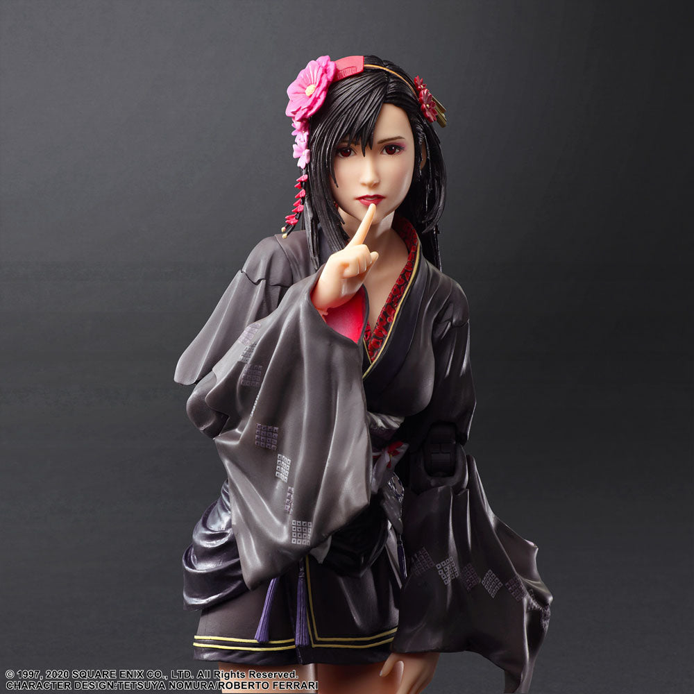 PREORDINE ESAURITO Final Fantasy VII Remake Play Arts Kai Action Figure Tifa Lockhart Exotic Dress Ver. 25 cm