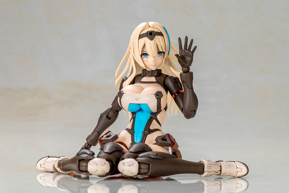 SU ORDINAZIONE Front Mission Structure Arts Plastic Model Kits Zenith Girl 16 cm 