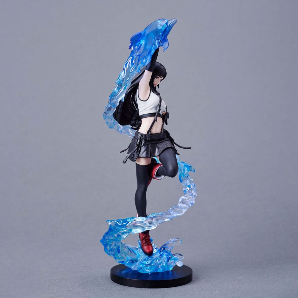 PREORDINE 09/2025 Final Fantasy VII Rebirth Figure Tifa Lockhart 24 cm (PREORDINE NON CANCELLABILE)
