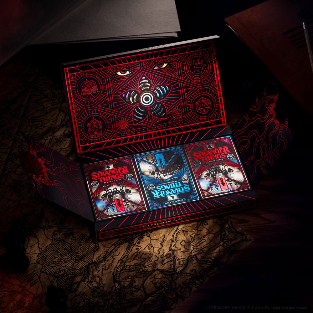 Stranger Things Spielkarten-Set (3 Decks) – Sonderpreis – Ausverkauft