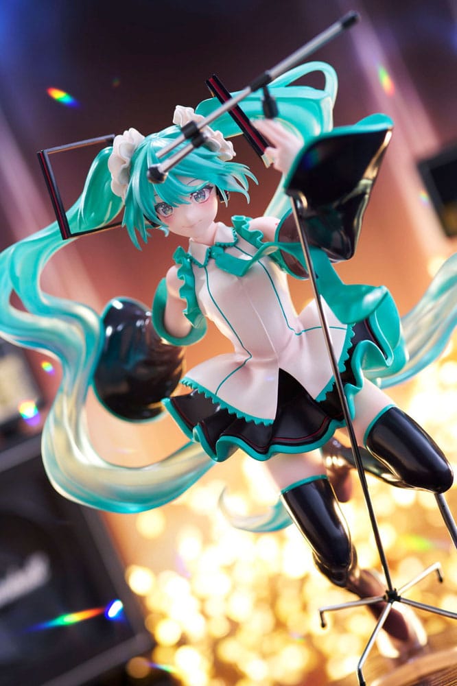 (Scatola Danneggiata) Hatsune Miku AMP PVC Statue Statue Birthday 2023 Ver. 21 cm