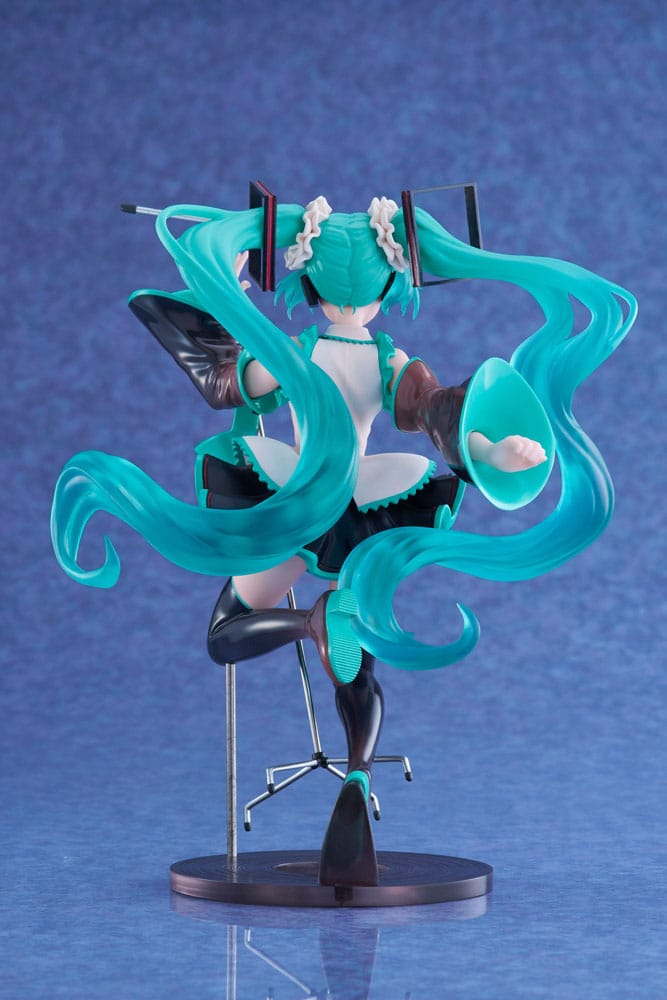 (Scatola Danneggiata) Hatsune Miku AMP PVC Statue Statue Birthday 2023 Ver. 21 cm