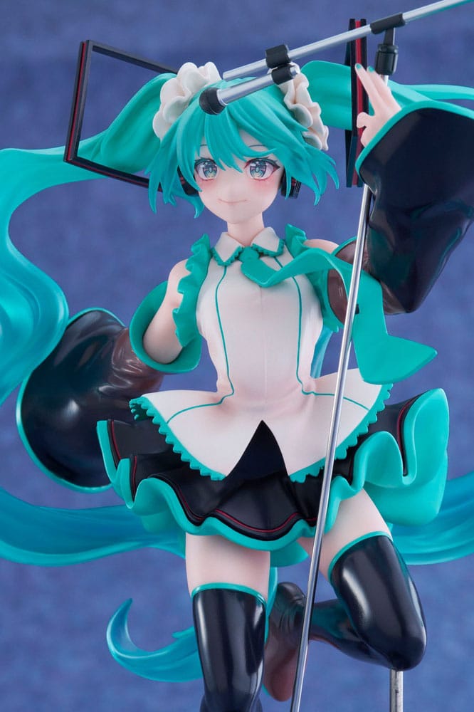(Scatola Danneggiata) Hatsune Miku AMP PVC Statue Statue Birthday 2023 Ver. 21 cm